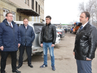 Представители депутатского корпуса посетили предприятие, осуществляющее благоустройство Заводского района